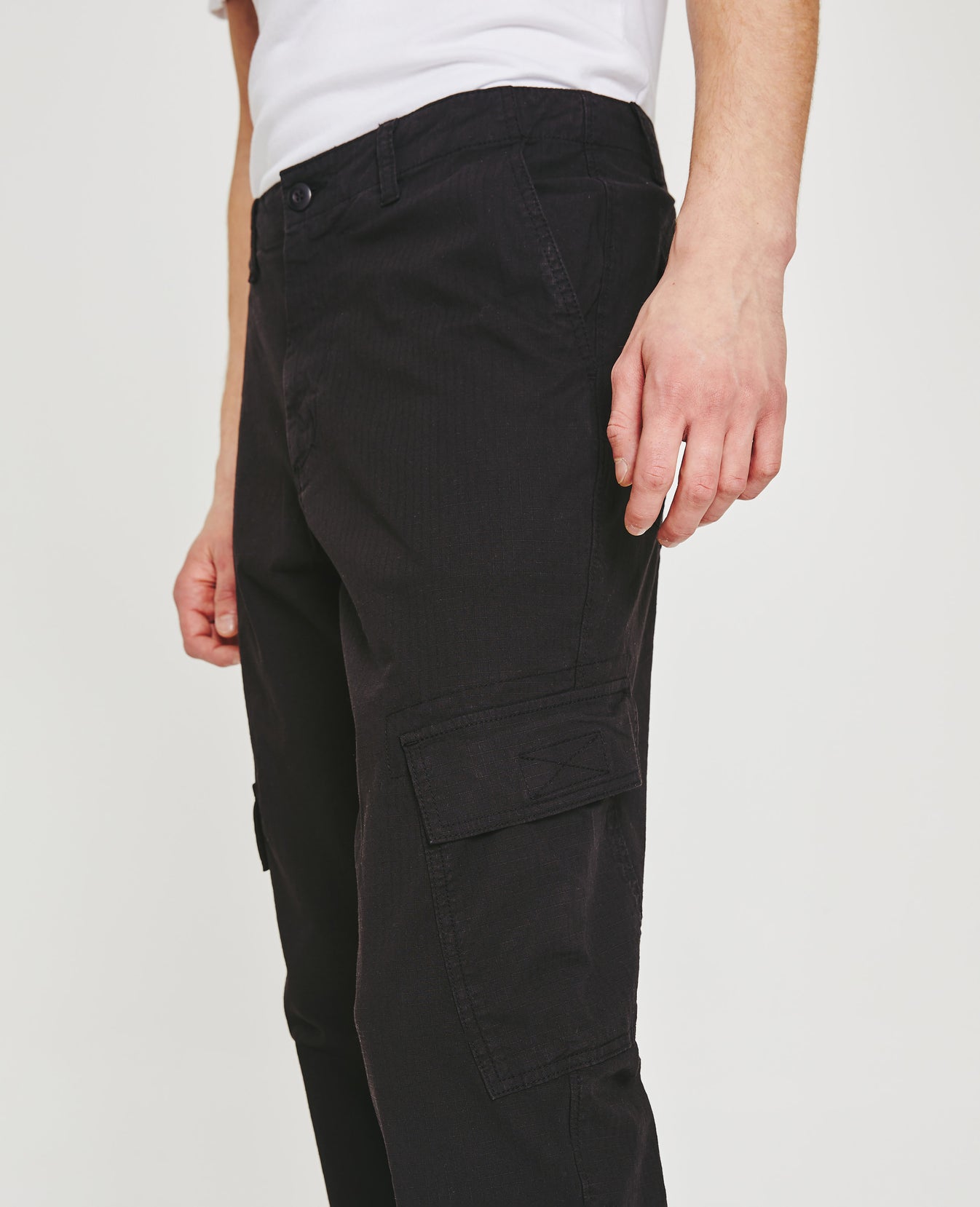 Wells Cargo Pure Black mens Bottom Photo 3