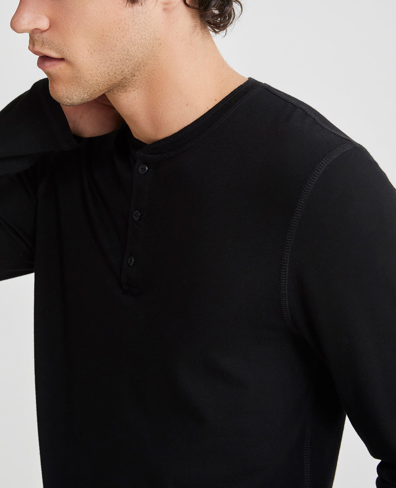 Mens Clyde Henley True Black