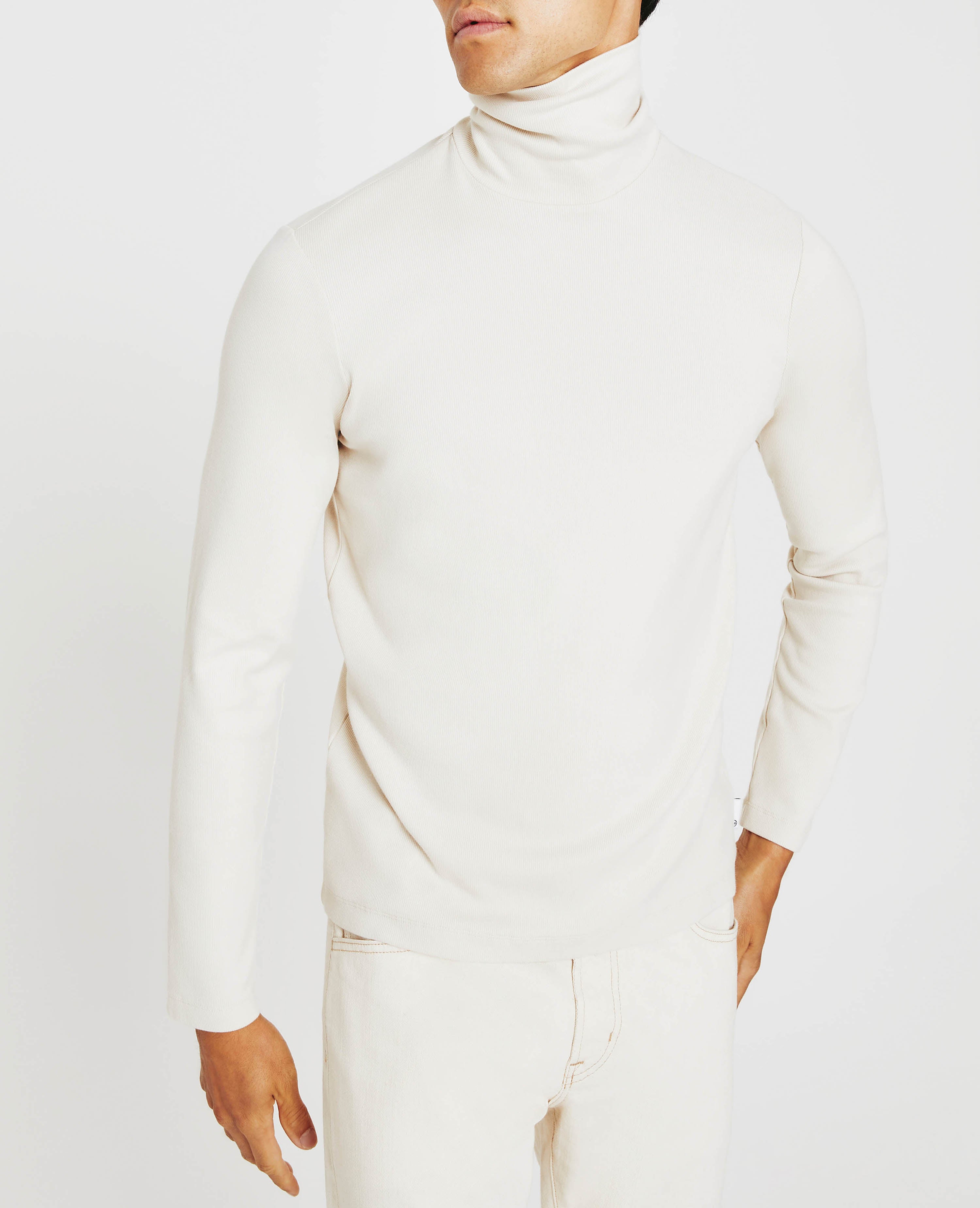 Cream long hot sale sleeve turtleneck