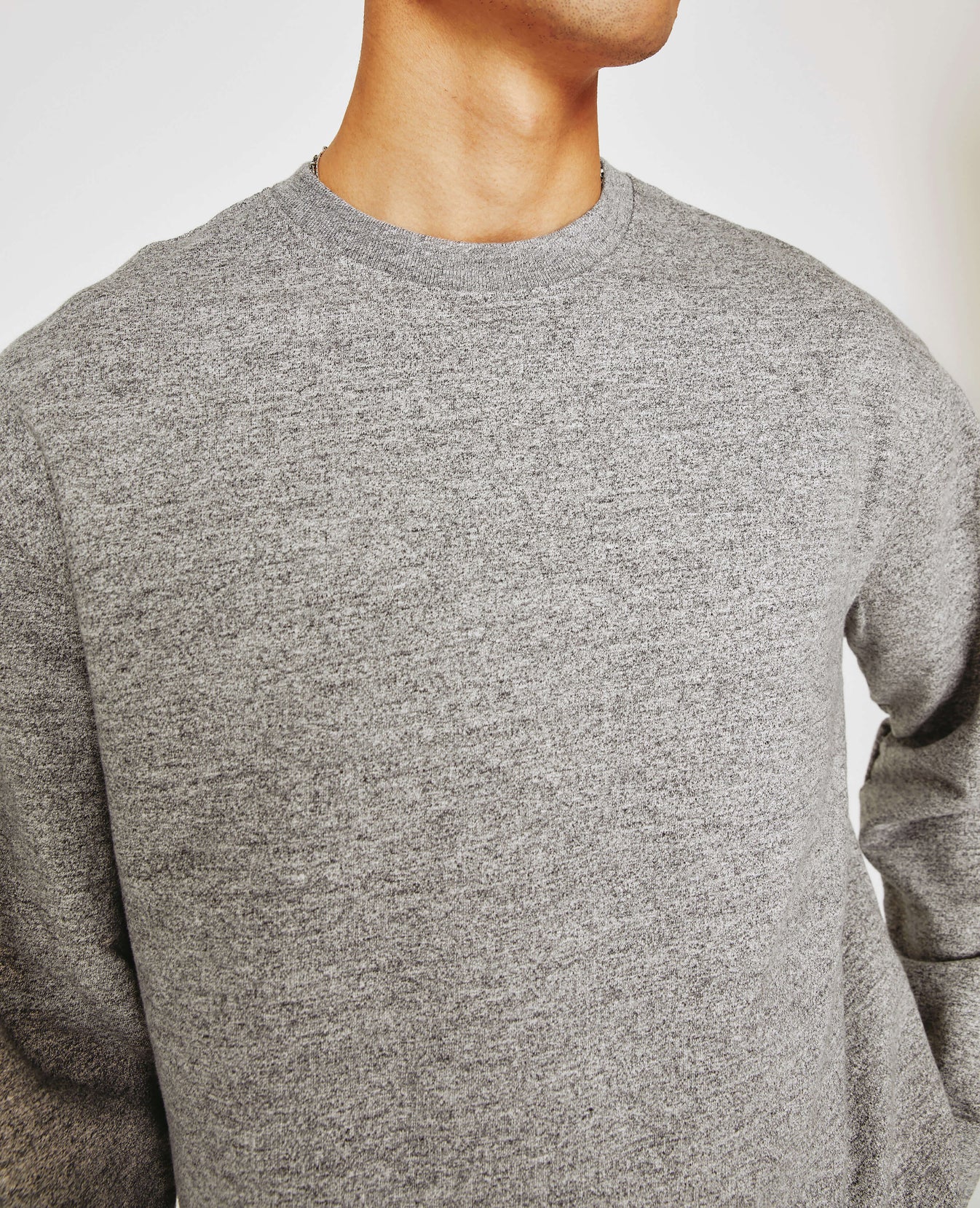 Liam Crew Heather Grey mens Top Photo 4