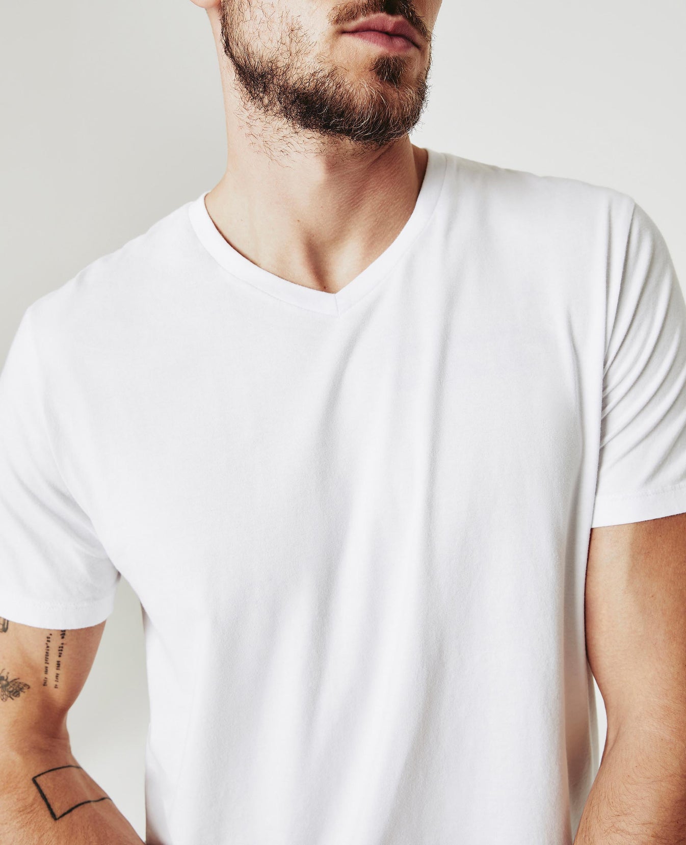 Bryce Vee True White Classic Fit Vee Men Tops Photo 3